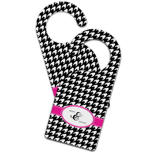 Houndstooth w/Pink Accent Door Hanger - MAIN