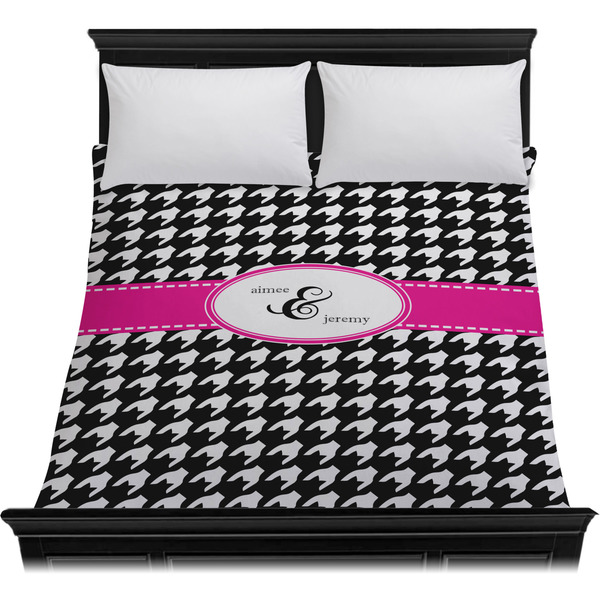 Houndstooth w/Pink Accent Duvet Cover - Queen - On Bed - No Prop