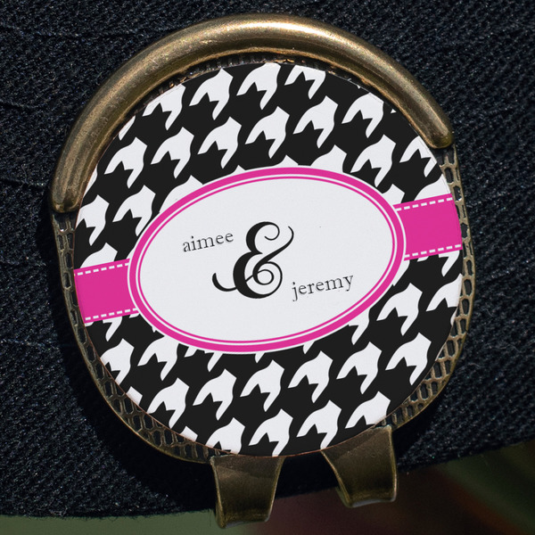 Houndstooth w/Pink Accent Golf Ball Marker Hat Clip - Gold - Close Up
