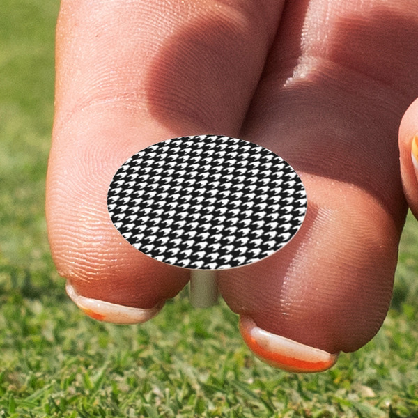 Houndstooth w/Pink Accent Golf Tees & Ball Markers Set - Marker