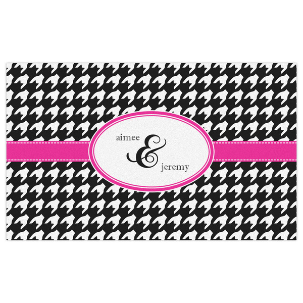 Houndstooth w/Pink Accent Indoor / Outdoor Rug - 3'x5' - Front Flat