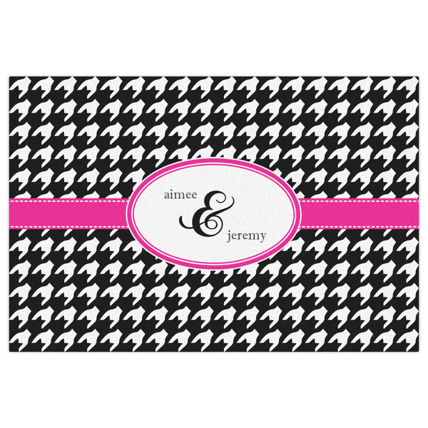 Houndstooth w/Pink Accent Indoor / Outdoor Rug - 4'x6' - Front Flat