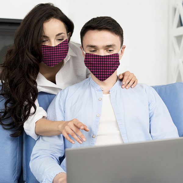 Houndstooth w/Pink Accent Mask1 Adult Lifestyle