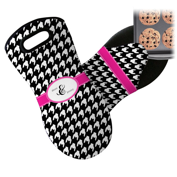 Houndstooth w/Pink Accent Neoprene Oven Mitt