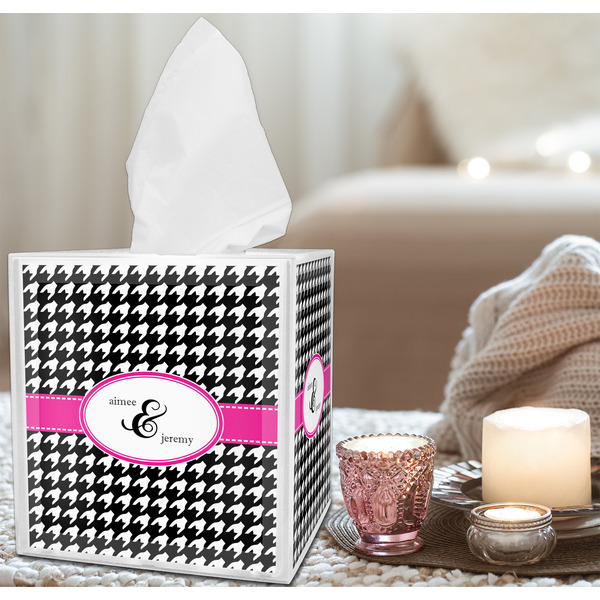 Houndstooth w/Pink Accent Tissue Box - LIFESTYLE