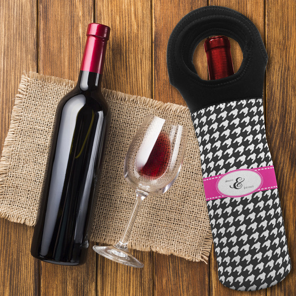 Houndstooth w/Pink Accent Wine Tote Bag - FLATLAY