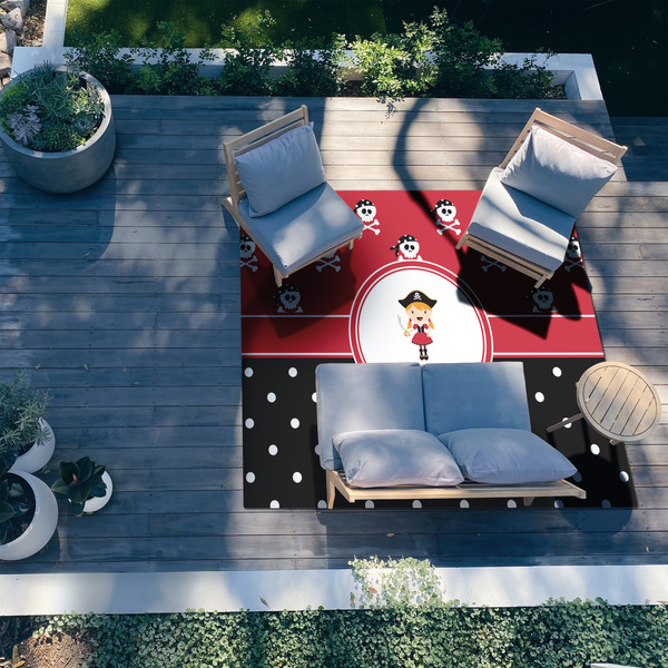 Girl's Pirate & Dots 8'x10' Patio Rug - In context