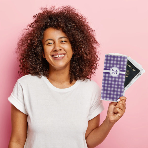 Gingham Print Vinyl Document Holder - LIFESTYLE