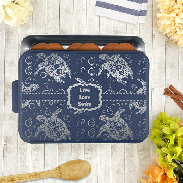 Sea Turtles Aluminum Baking Pan - Navy Lid - LIFESTYLE