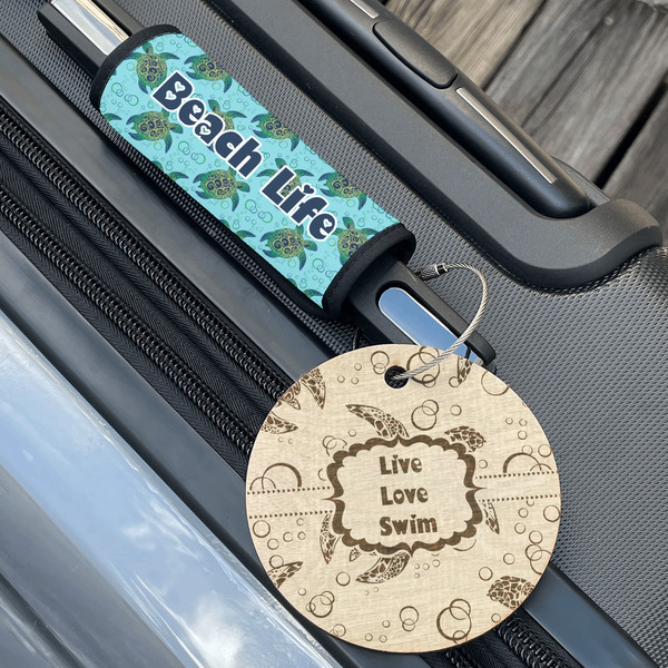 Sea Turtles Wood Luggage Tags - Round - Lifestyle