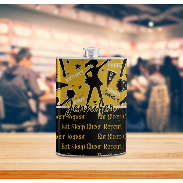 Cheer Stainless Steel Flask - LIFESTYLE 2