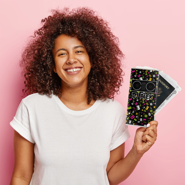 DJ Music Master Vinyl Document Holder - LIFESTYLE