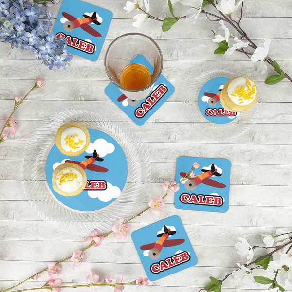 Airplane Plastic Party Dinner Plates - In Context