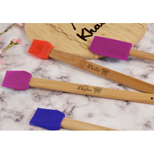 Butterflies Silicone Brush - Purple - Lifestyle