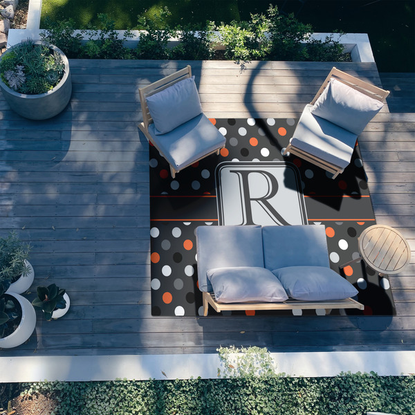 Gray Dots 8'x10' Patio Rug - In context