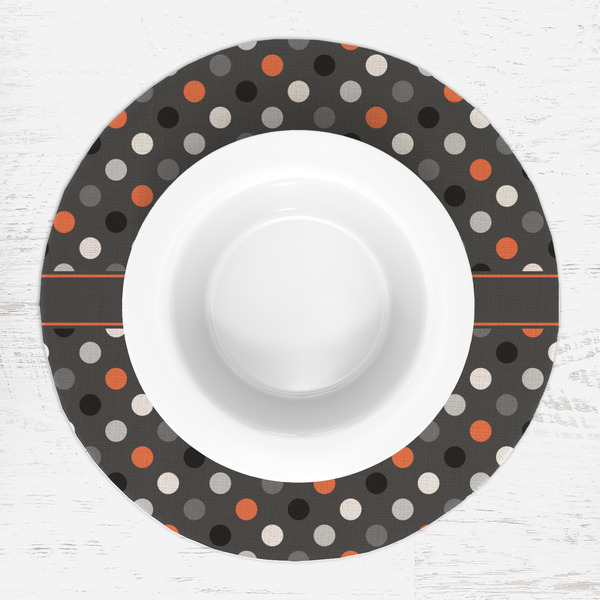 Gray Dots Round Linen Placemats - LIFESTYLE (single)