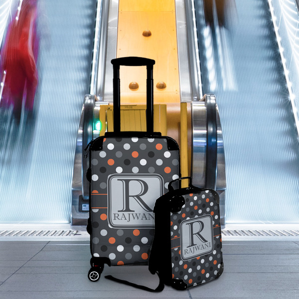 Gray Dots Suitcase Set 4 - IN CONTEXT