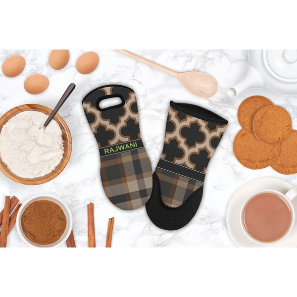 Moroccan & Plaid Neoprene Oven Mitt - Lifestyle Image