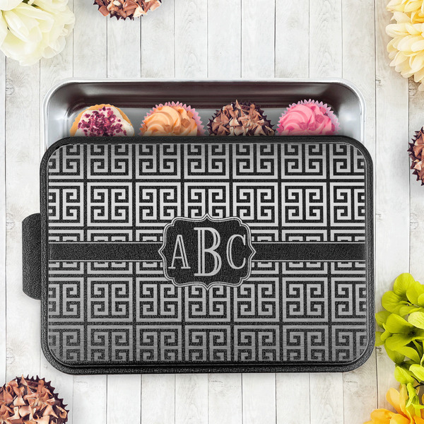 Greek Key Aluminum Baking Pan - Black Lid - LIFESTYLE