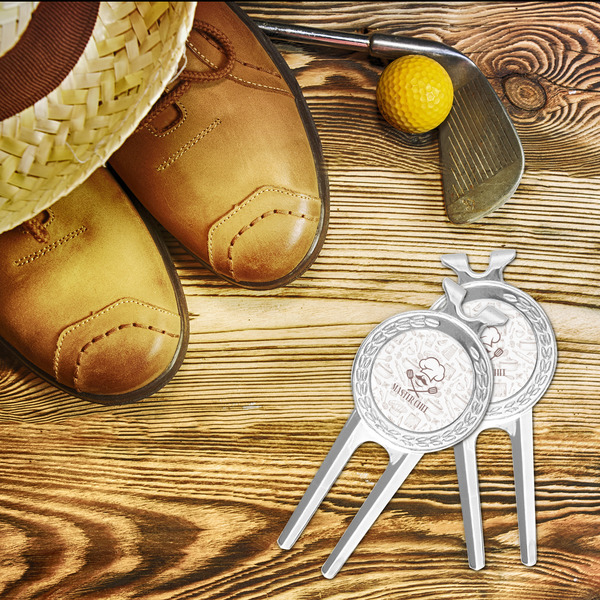 Master Chef Divot Tool - LIFESTYLE