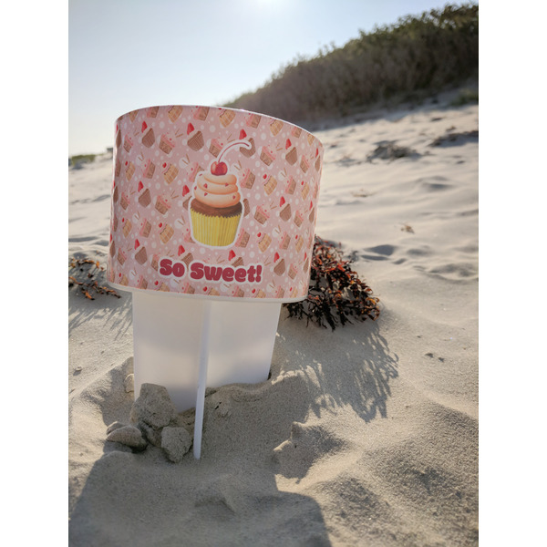 Sweet Cupcakes Beach Spiker white on beach with sand