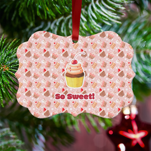 Sweet Cupcakes Metal Benilux Ornament - Lifestyle