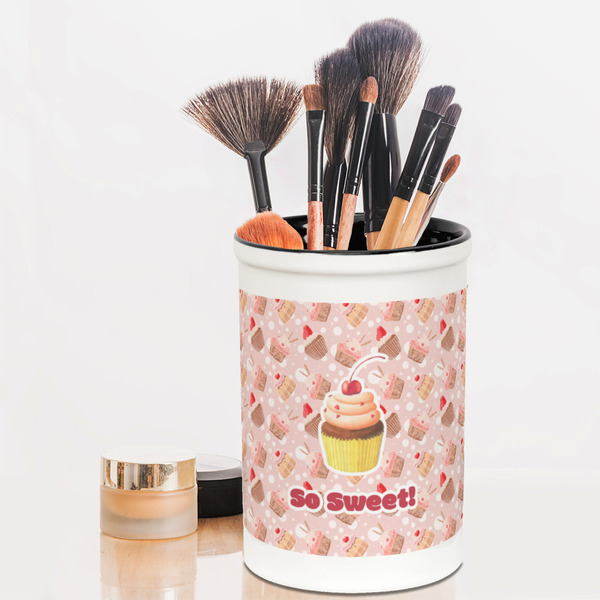 Sweet Cupcakes Pencil Holder - LIFESTYLE makeup