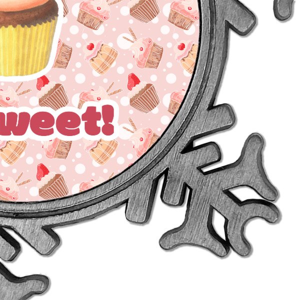 Sweet Cupcakes Vintage Snowflake - Detail