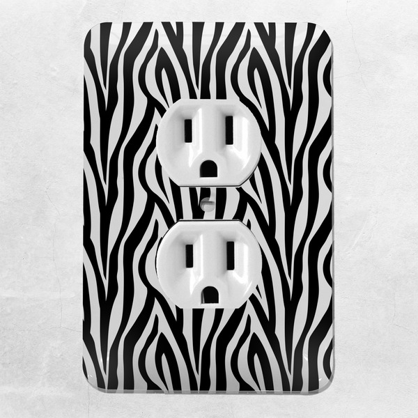Zebra Electric Outlet Plate - LIFESTYLE