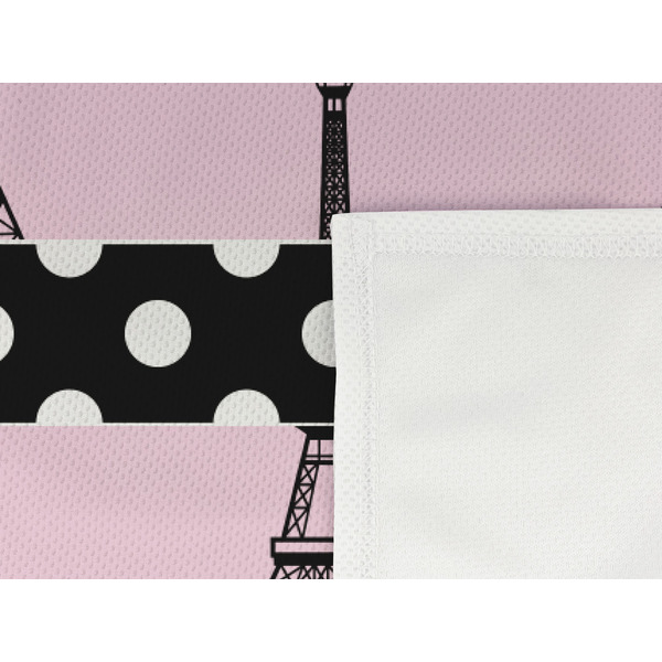 Eiffel Tower Cooling Towel- Detail