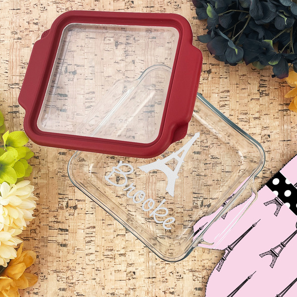 Eiffel Tower Glass Cake Dish - LIFESTYLE (8x8)