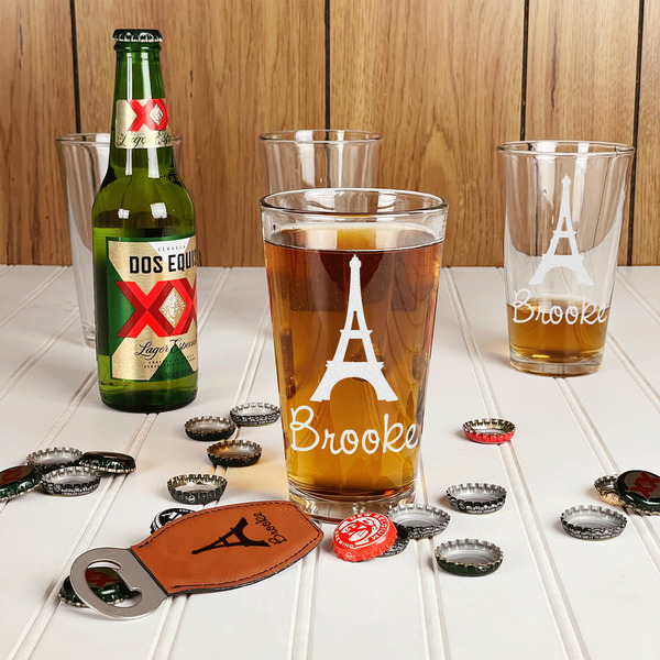 Eiffel Tower Pint Glasses - In Context