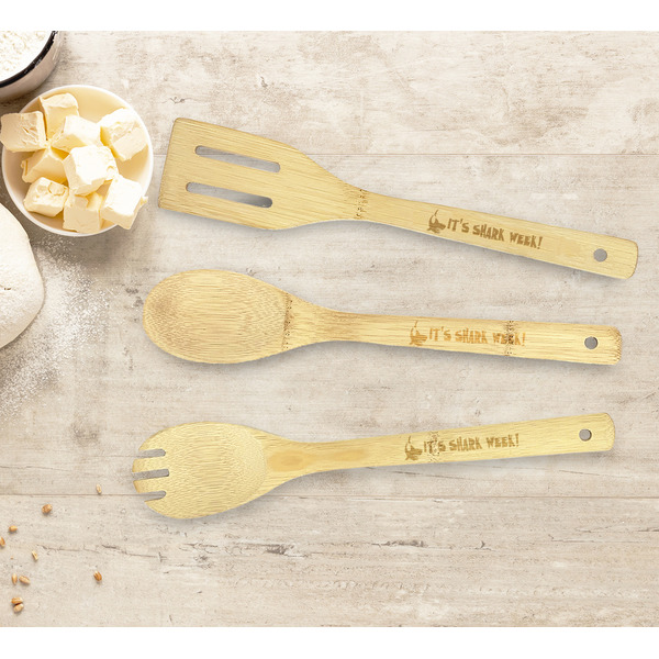 Sharks Bamboo Cooking Utensils Set - Double Sided - LIFESTYLE