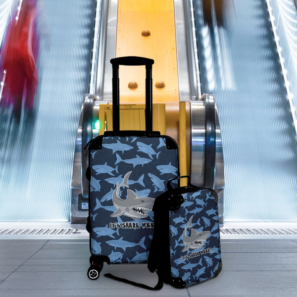 Sharks Suitcase Set 4 - IN CONTEXT