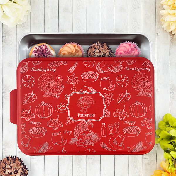 Traditional Thanksgiving Aluminum Baking Pan - Red Lid - LIFESTYLE
