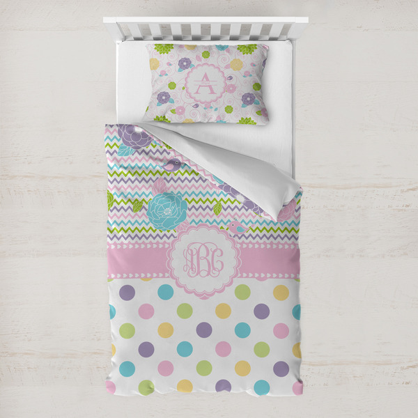 Custom Girly Girl Toddler Bedding Set - With Pillowcase (Personalized)