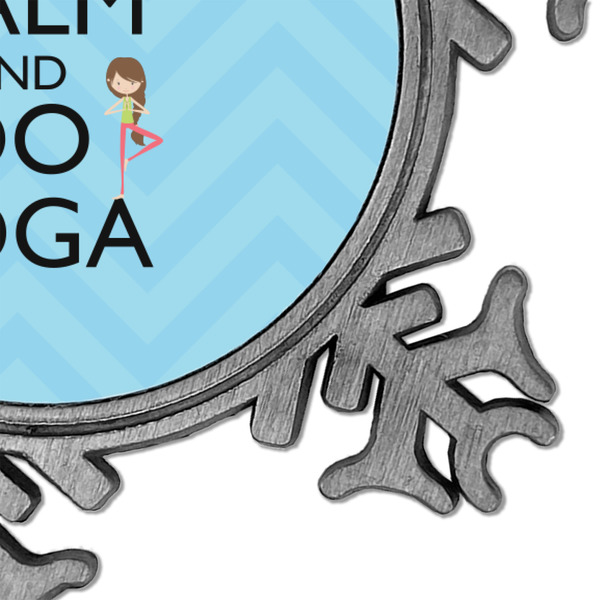 Keep Calm & Do Yoga Vintage Snowflake - Detail