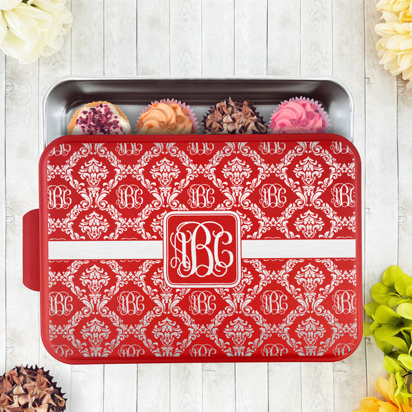 Monogrammed Damask Aluminum Baking Pan - Red Lid - LIFESTYLE
