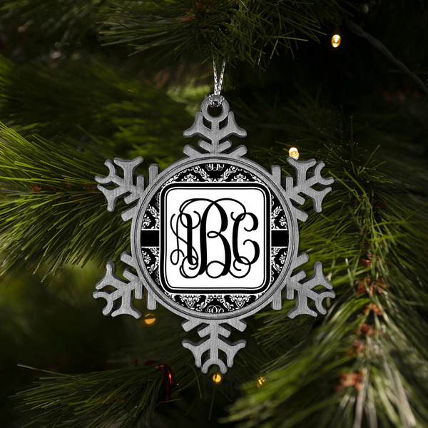 Monogrammed Damask Vintage Snowflake - (LIFESTYLE)