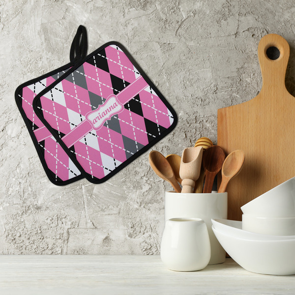 Argyle Neoprene Pot Holder - Set of 2  LIFESTYLE