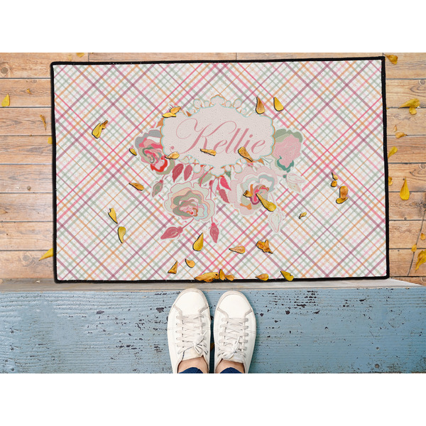 Modern Plaid & Floral Door Mat - LIFESTYLE (Med)