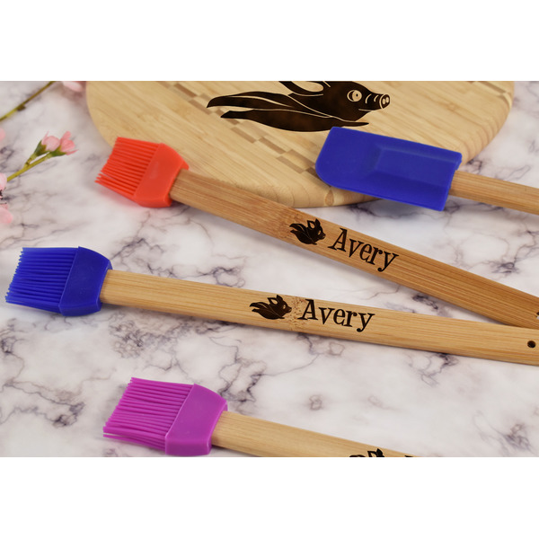 Flying Pigs Silicone Brush - Blue - Lifestyle