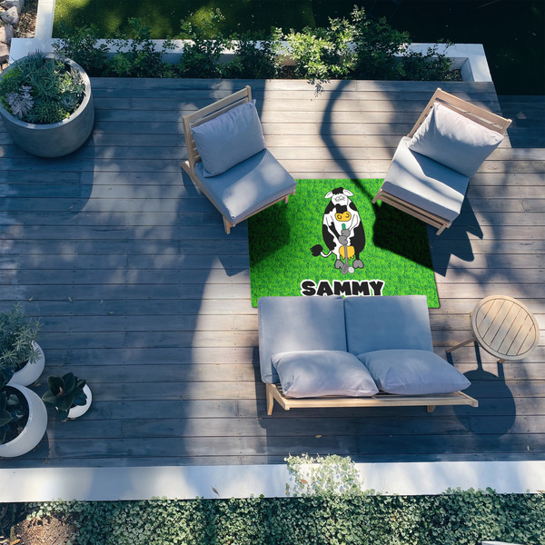 Cow Golfer 4'x6' Patio Rug - In context