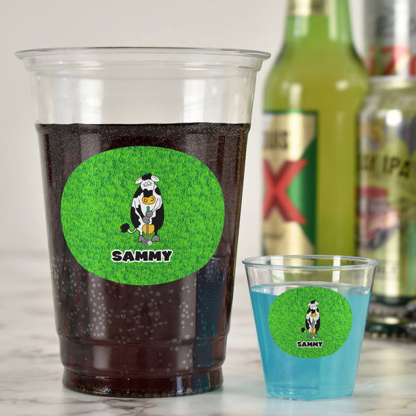Cow Golfer Party Cups - 16oz - In Context