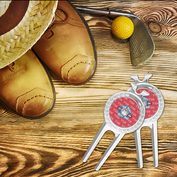School Mascot Divot Tool - LIFESTYLE