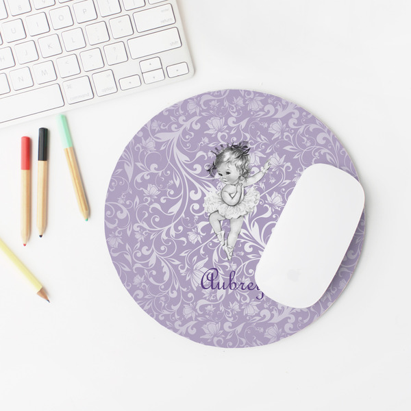 Ballerina Round Mousepad - LIFESTYLE 2