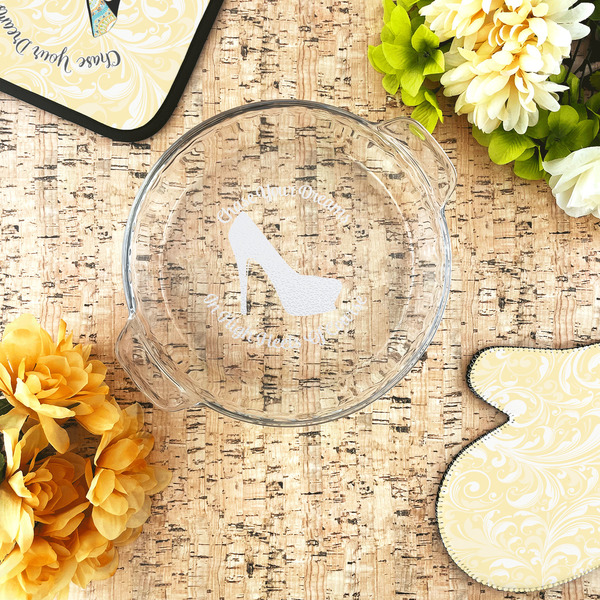 High Heels Glass Pie Dish - LIFESTYLE