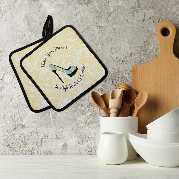 High Heels Neoprene Pot Holder - Set of 2  LIFESTYLE