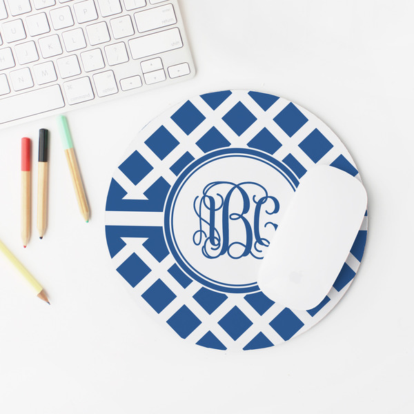 Diamond Round Mousepad - LIFESTYLE 2