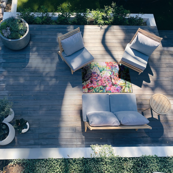 Watercolor Floral 3'x5' Patio Rug - In Context